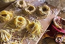 Philips Kitchen Appliances Compact Pasta and Noodle Maker. Viva Collection. Comes with 3 Default Classic Pasta Shaping Discs. Fully Automatic. Recipe Book. Small. White (HR2370/05)